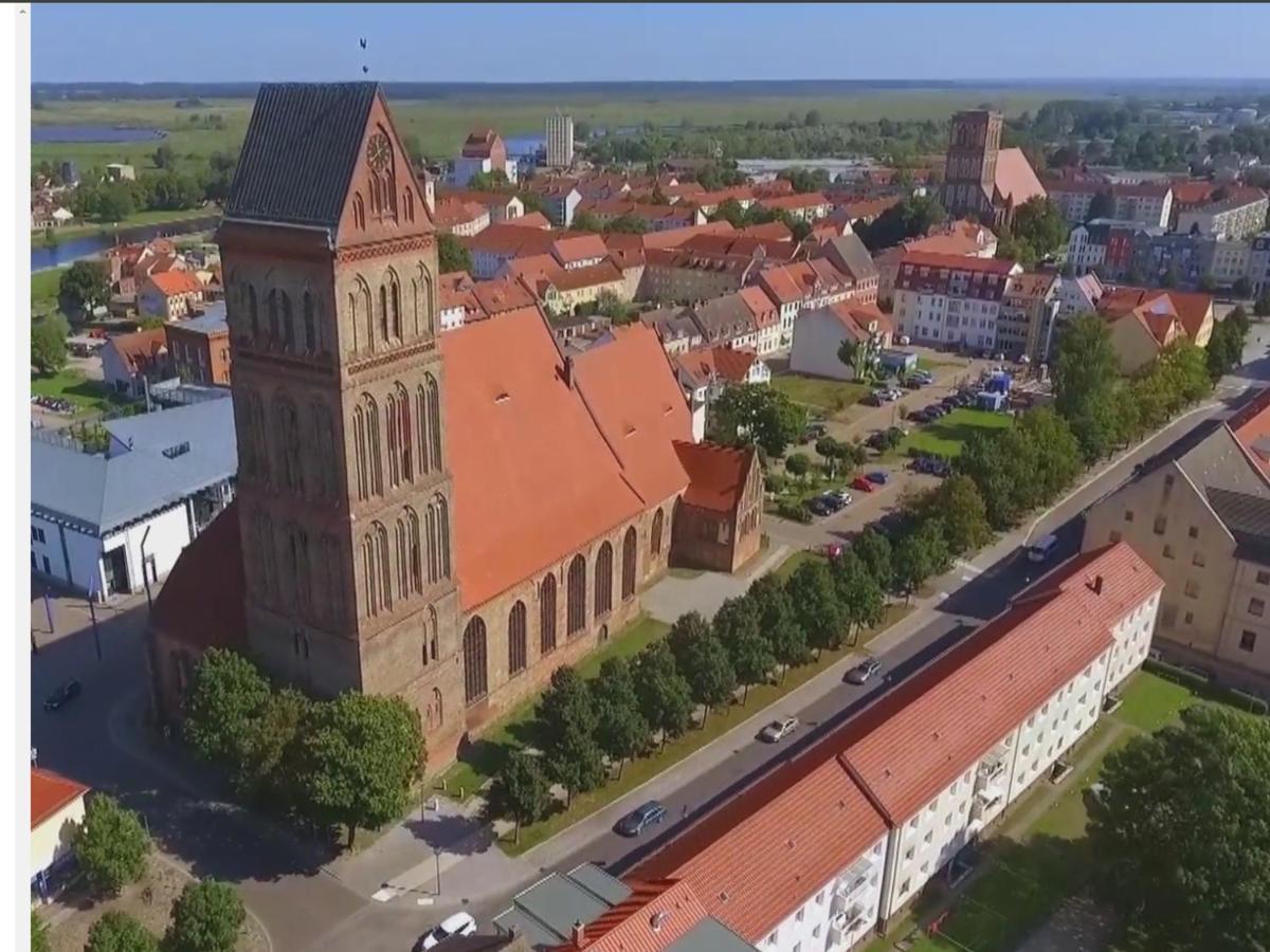 Ferienwohnung Kastanienblick oder Parkblick Ziethen  Exterior foto